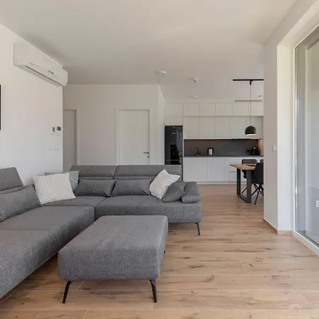 Apartment Bela